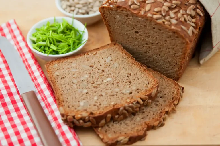 Einfaches Vollkornbrot Rezept