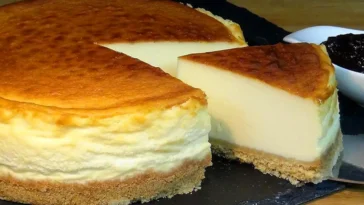 Schmilzt auf der Zunge, Käsekuchen mit Vanillepudding Rezept