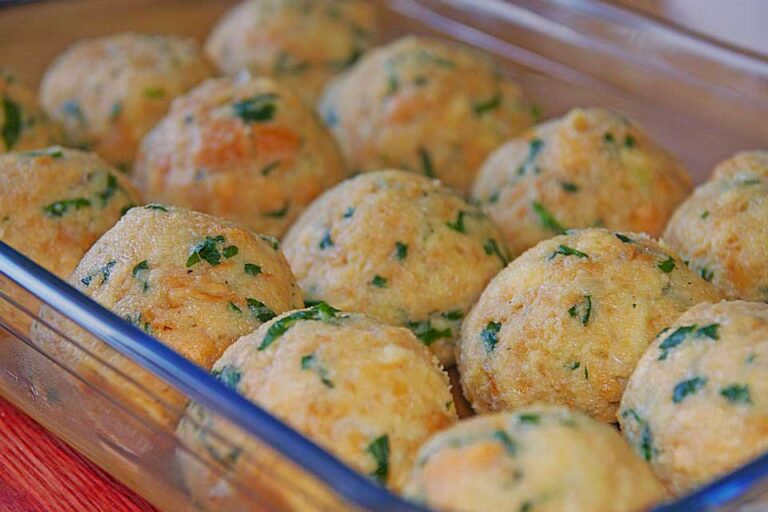 Leckere Semmelknödel Rezept