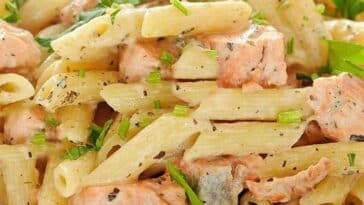 Zitronige Penne mit Lachs und Lauch Rezept