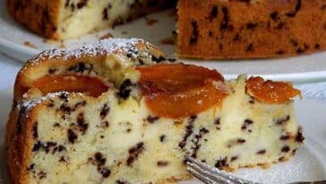 Ameisen-Marillenkuchen mit Puddingfüllung Rezept