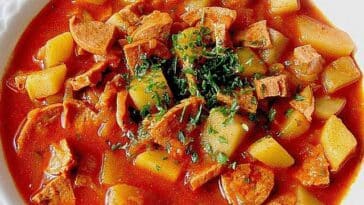 Kartoffelgulasch mit Wurst Rezept