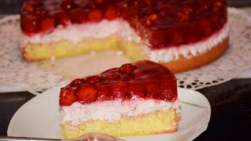 Erdbeer-Mascarpone-Torte mit Tortenguss Rezept