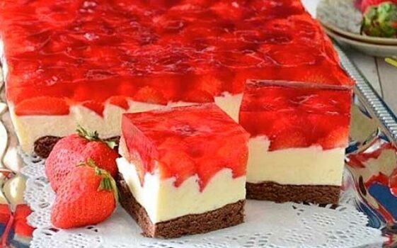 Erdbeerkuchen mit Quark &amp; Mascarponecreme Rezept - Schnelle und ...