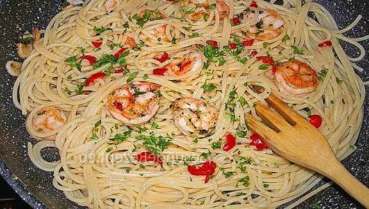 Spaghetti mit Knoblauch und Garnelen Rezept - Schnelle und Einfache Rezepte