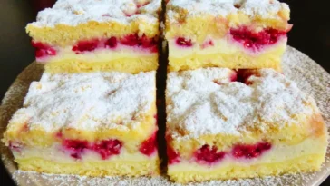 Raspelkuchen Mit Himbeeren Und Pudding Rezept, Ein Traum!