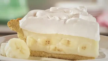 Diese Cremige, Sanfte Bananentorte Rezept ist SO Lecker und in wenigen Augenblicken schon fertig!