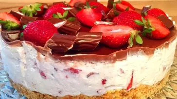 Yogurette Erdbeer Torte Rezept