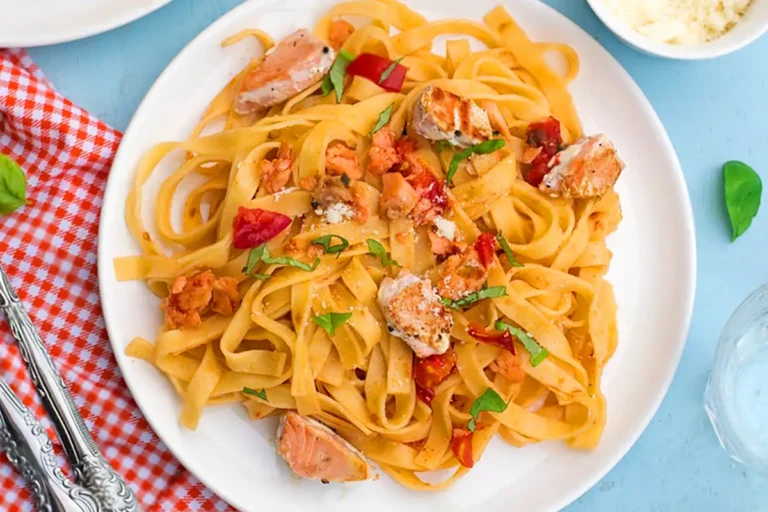 Tagliatelle al Salmone Rezept