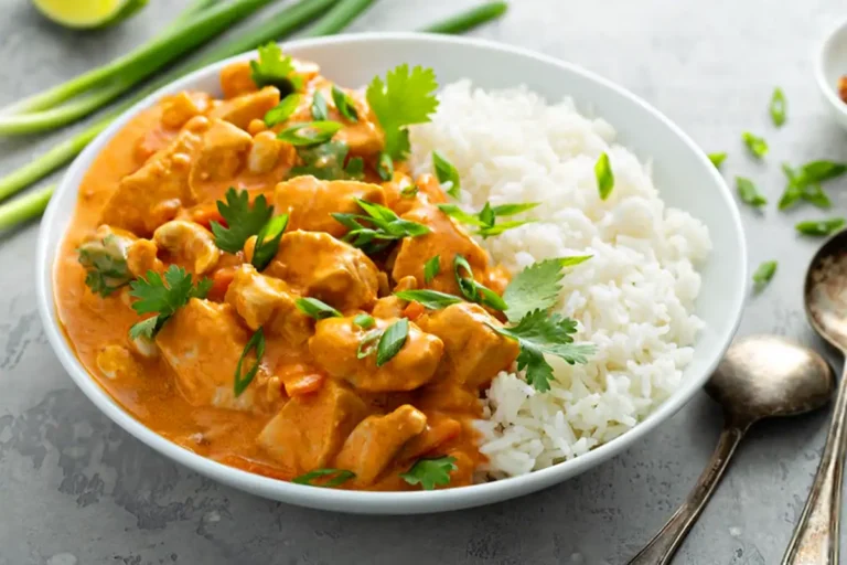 Indisches Hähnchen-Curry mit Mango Rezept