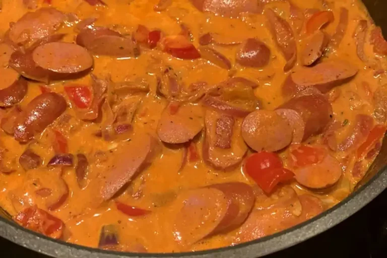 Würstchengulasch Rezept